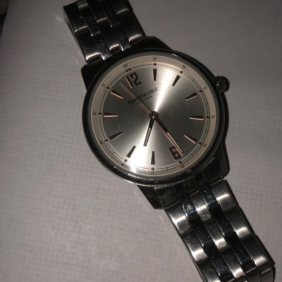 Kenneth Cole New York Other - Kenneth Cole watch Preowned